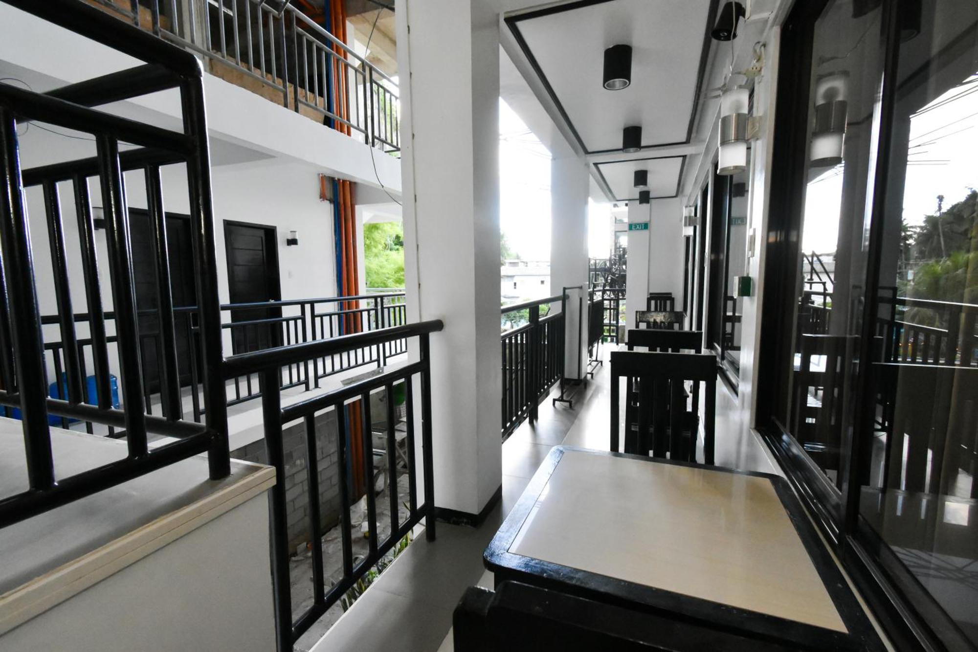 Swiftlets Inn El Nido Rum bild